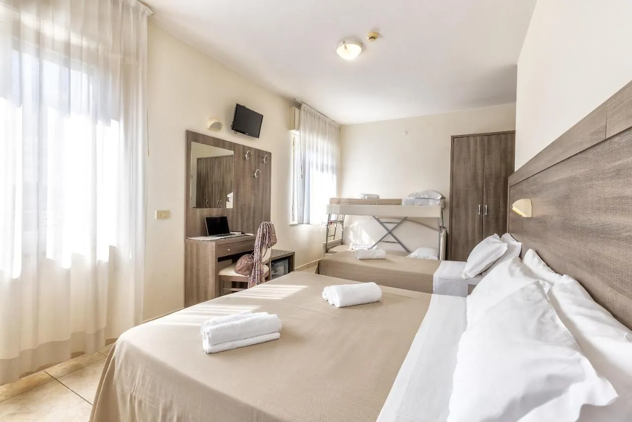 Hotel Edelweiss Riccione 3*,